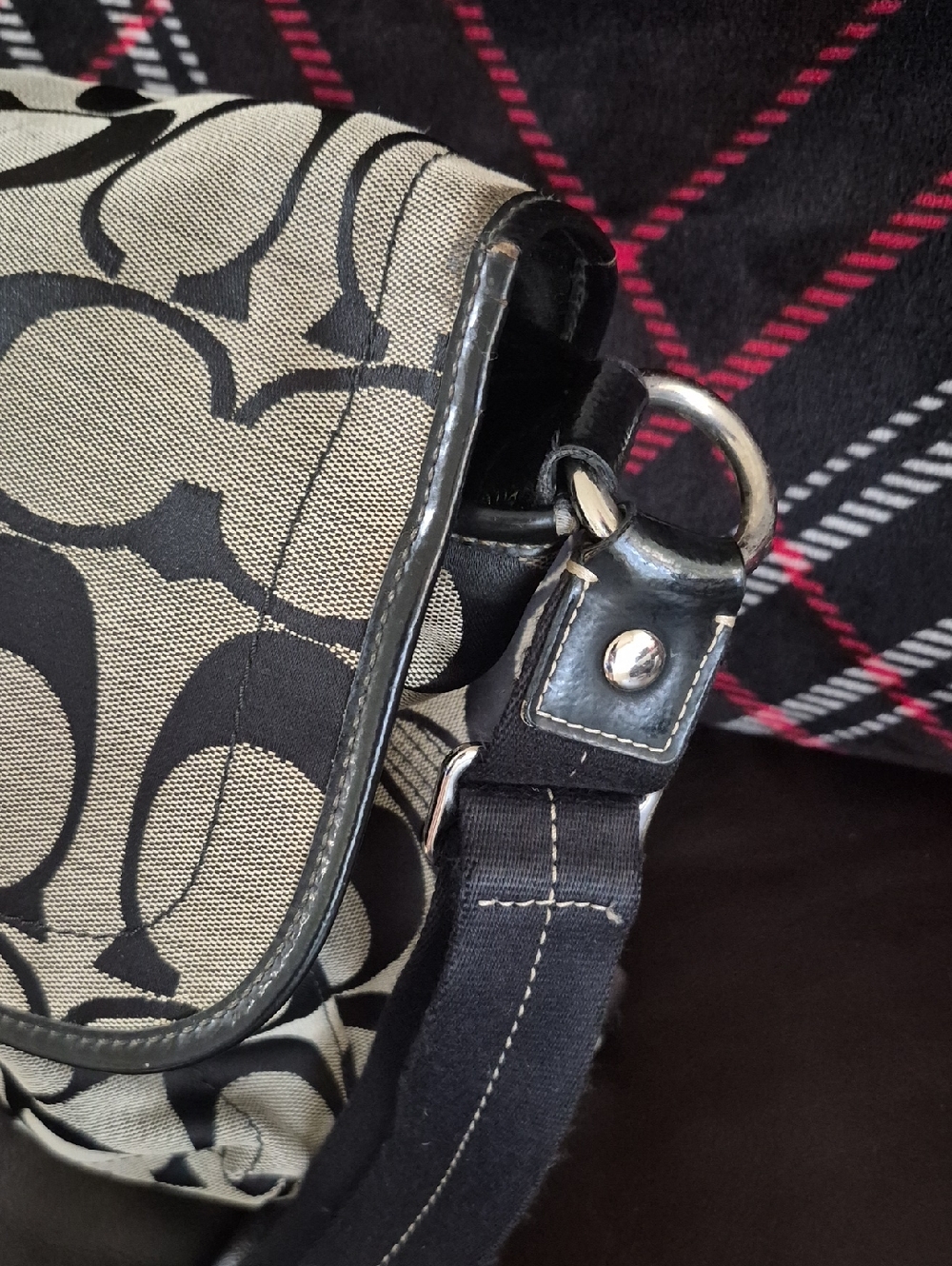 Coach Messanger Bag - Picture 5 of 15